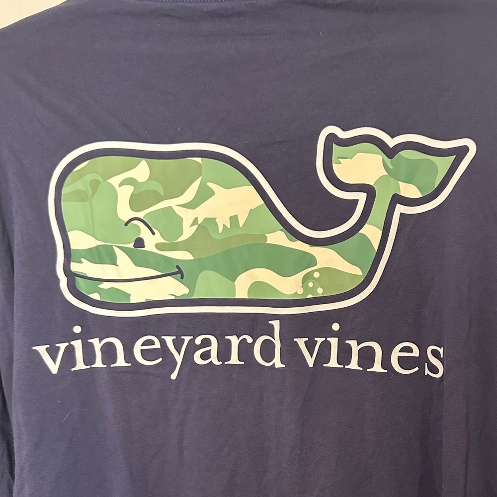 Vineyards Vines navy tee with camo design long sleeve